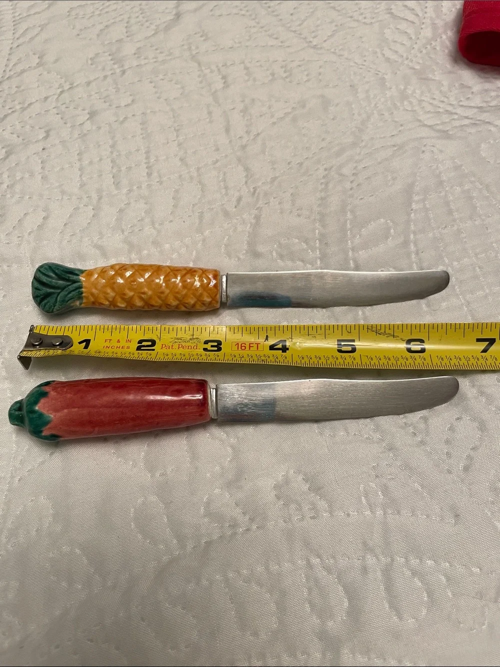 Set of 2 Ceramic Handles Cheese Knives with Fruits Strawberry & Pineapple Design